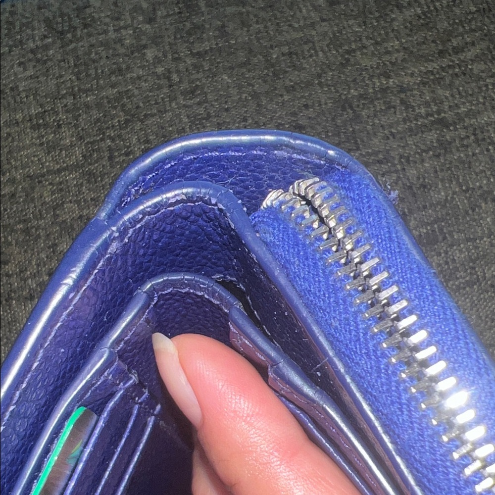 YSL Rive Gauche Compact Wallet
2019  Item#: SNT447032 - Picture 5 of 12